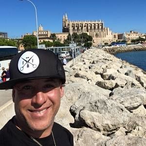 Meet your Posher, Rene